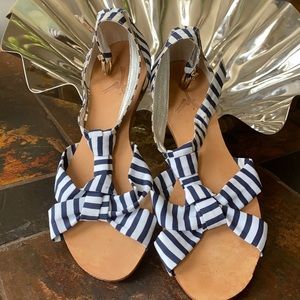 Very cool summer sandals used once